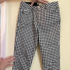 Cropped checkered pants